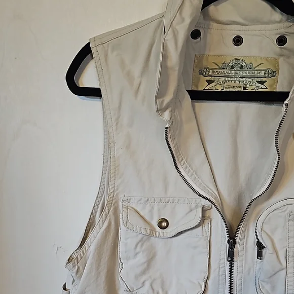 Beige Utility Vest - Picture 5 of 11